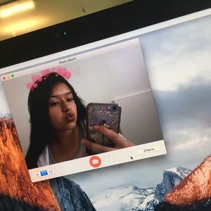 Meet your Posher, April